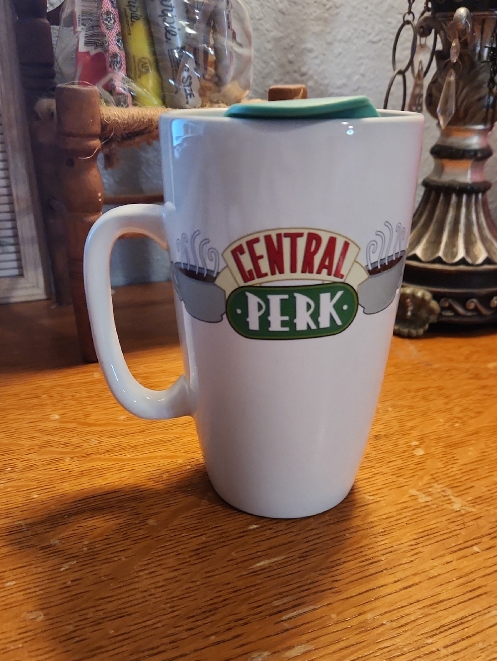 Central Perk Travel Coffee Mug With Lid